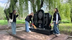 Школьники навели порядок на территории мемориала «ДОТ» в Невинномысске