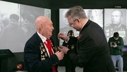 Глава Ставрополья вручил ветеранам ВОВ юбилейные медали 