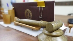 Молодую жительницу Невинномысска обвиняют в краже мобильников у мужчин