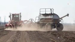 Аграрии Ставрополья готовят технику к началу весеннего сева 
