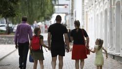 Малоимущие многодетные семьи на Ставрополье получают более 12 тыс. рублей на детей ежемесячно