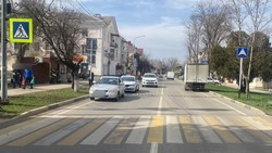 Водитель грузовика сбил пенсионерку и скрылся с места аварии в Невинномысске
