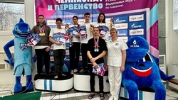 Пловцы Невинномысска завоевали 22 медали на чемпионате и первенстве СКФО