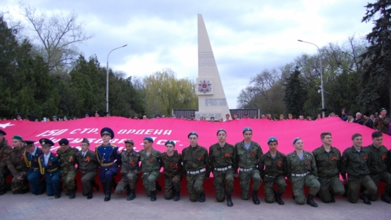 Участники краевого автопробега в честь Великой Победы посетили Невинномысск