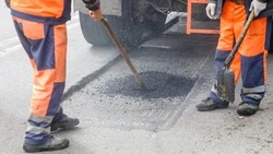 На Ставрополье приступили к ямочному ремонту дорог