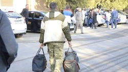 Невинномысск проводил ещё свыше десятка мобилизованных горожан