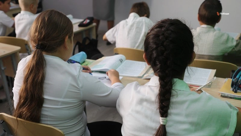 Волонтёры Невинномысска помогли собрать детей к школе