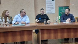 Военкор Александр Сладков в Невинномысске ответил на вопросы ставропольских журналистов
